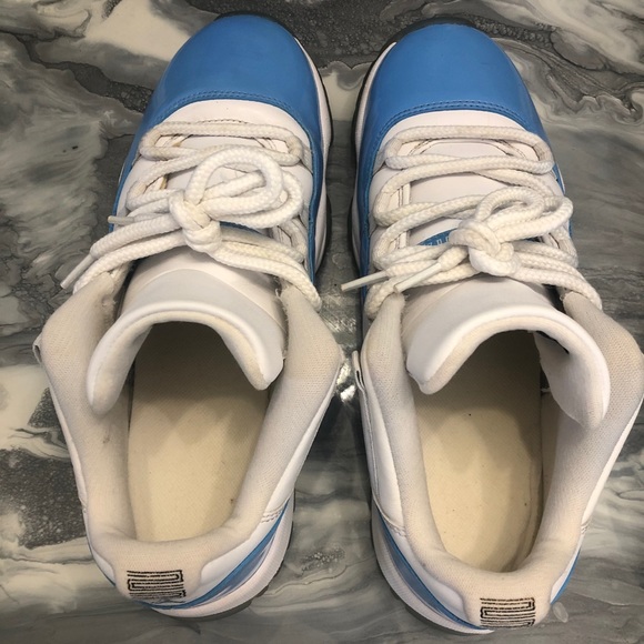 Nike Air Jordan 11 Low UNC Men's 9 - Picture 7 of 11